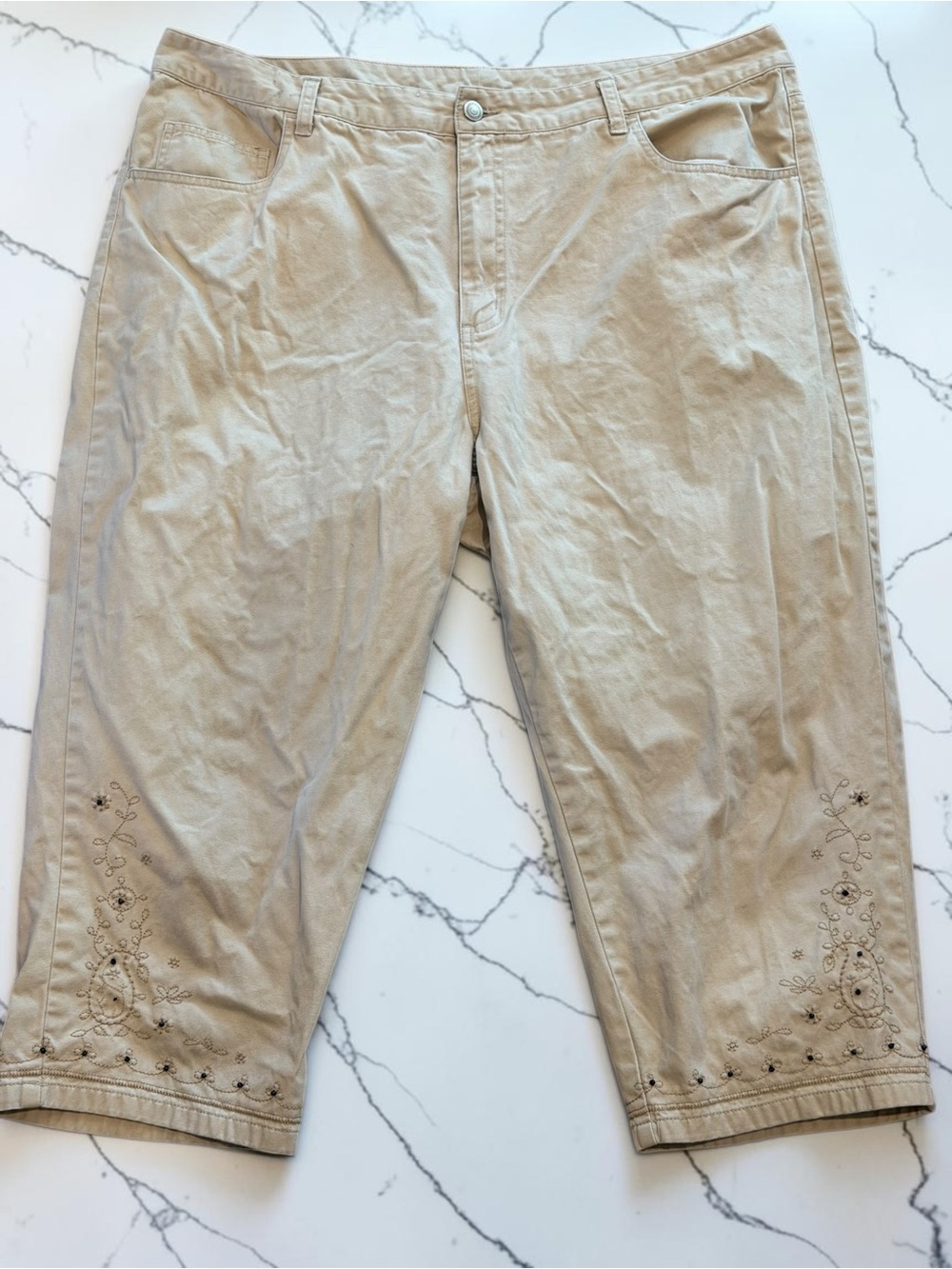 Sonoma Khaki Cropped Pants Sz 20W Embroidered Beaded Hem Floral Detail